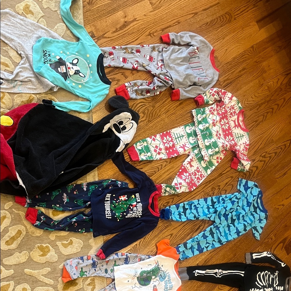 8 pairs of 4t pjs, one hooded Mickey bath towel and one Mickey robe
